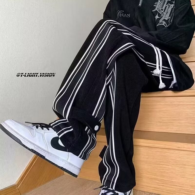 Men's Fashionable Relaxed-Fit Jogging Pants with Side Stripes Mune Fashion