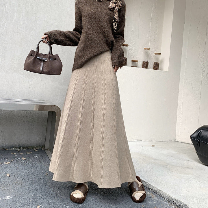 Ladies Elegant Wrap Skirt with Sophisticated Pattern Mune Fashion