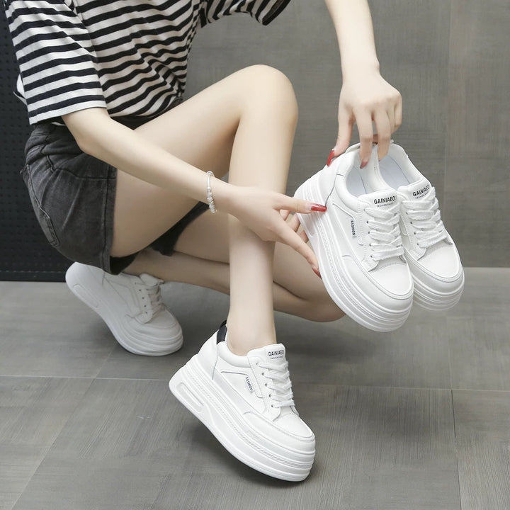Women's Platform Sneakers with Ergonomic Sole and Fashionable Design Mune Fashion