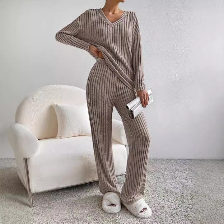 Women's elegant and comfortable knitted suit Mune Fashion
