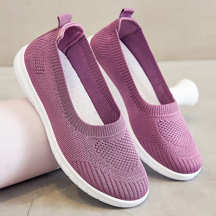 Women Comfortable Slip-On Sneakers made of Breathable Material Mune Fashion