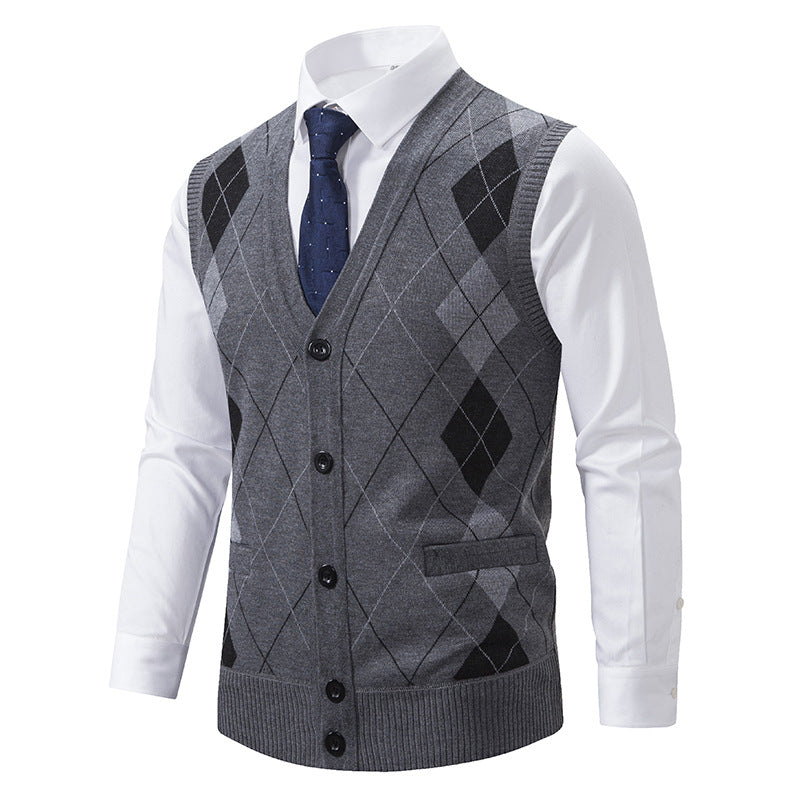 Men's sleeveless knitted vest with argyle pattern, teddy lining, and full button placket Mune Fashion