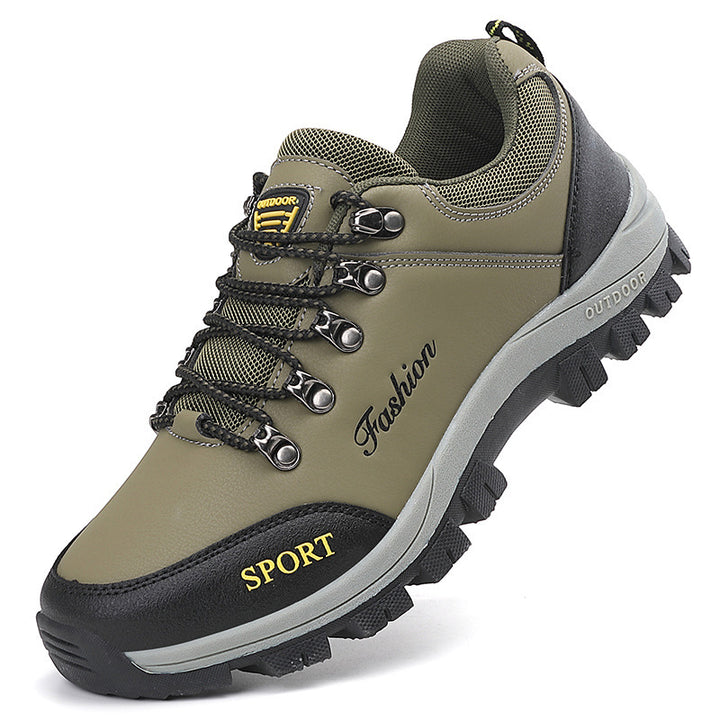 Men's sturdy trekking shoes with metal eyelets, reinforced toe cap, and durable outdoor outsole Mune Fashion