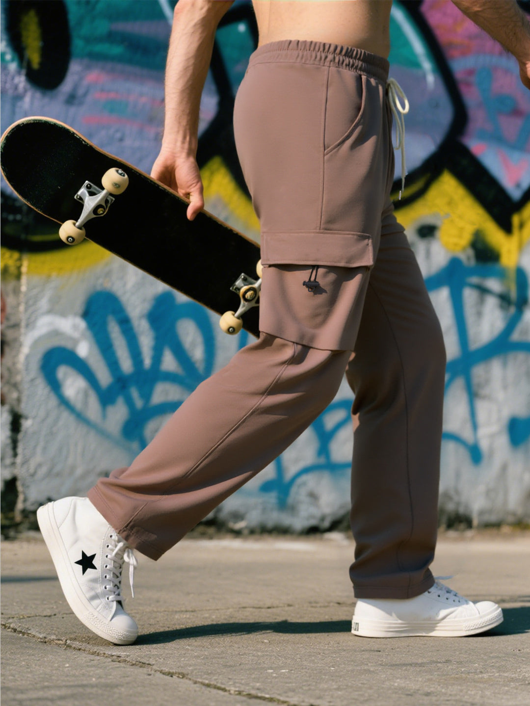 Men's Relaxed-Fit Cargo Jogging Pants with Elastic Waistband, Patch Pocket & Drawstring
