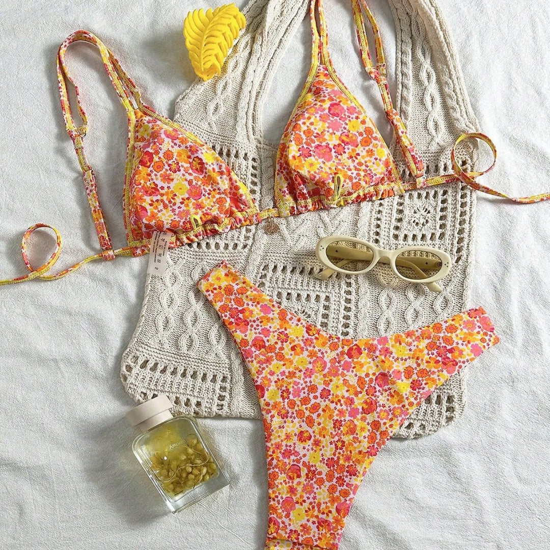Women’s Triangle Bikini with flowing floral design Mune Fashion