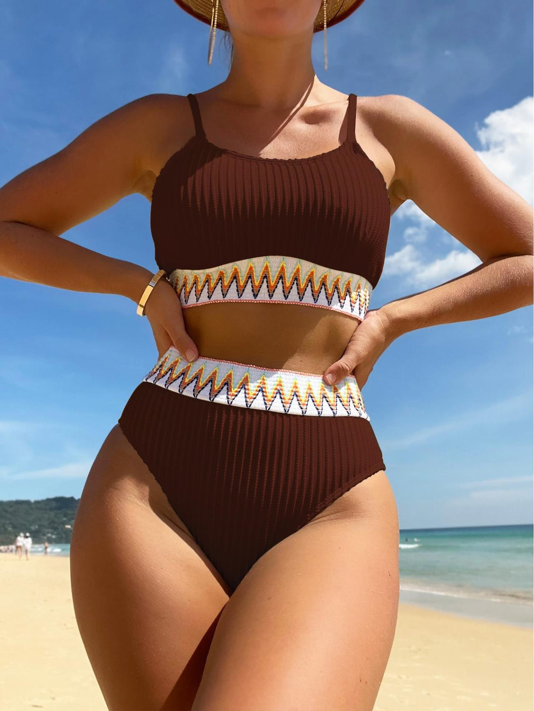Women High-Waisted Bikini with Geometric Pattern Mune Fashion