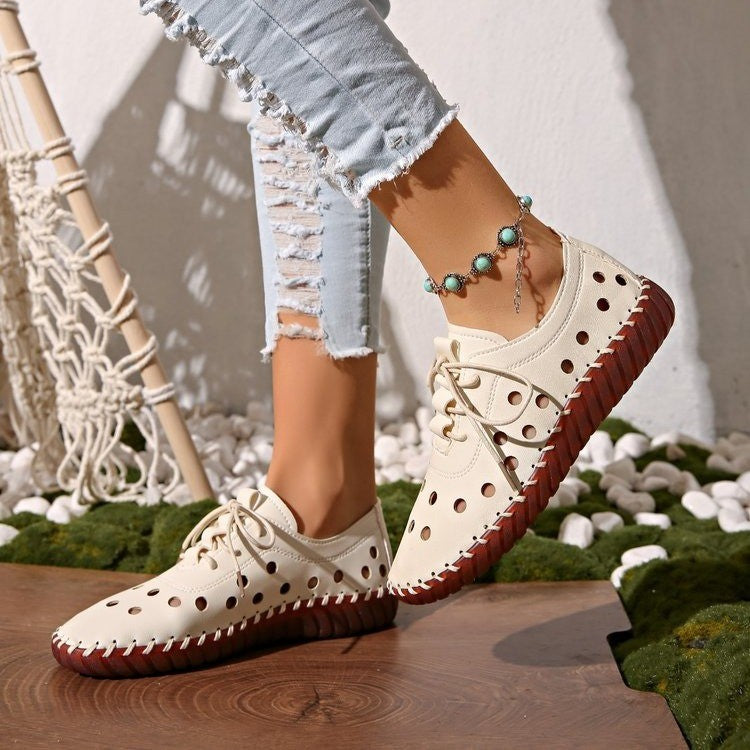 Women casual perforated leather lace-ups with flexible rubber sole Mune Fashion