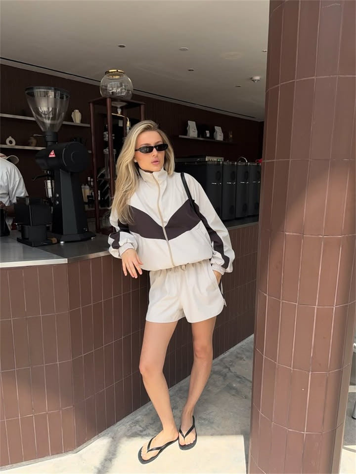 Women's casual athleisure set with windproof short jacket, stand-up collar and elastic high-waist shorts Mune Fashion
