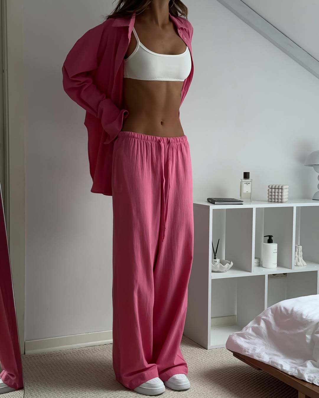 Women's Wide Lounge Pants with Elastic Drawstring Waist and Flowing Palazzo Cut Mune Fashion