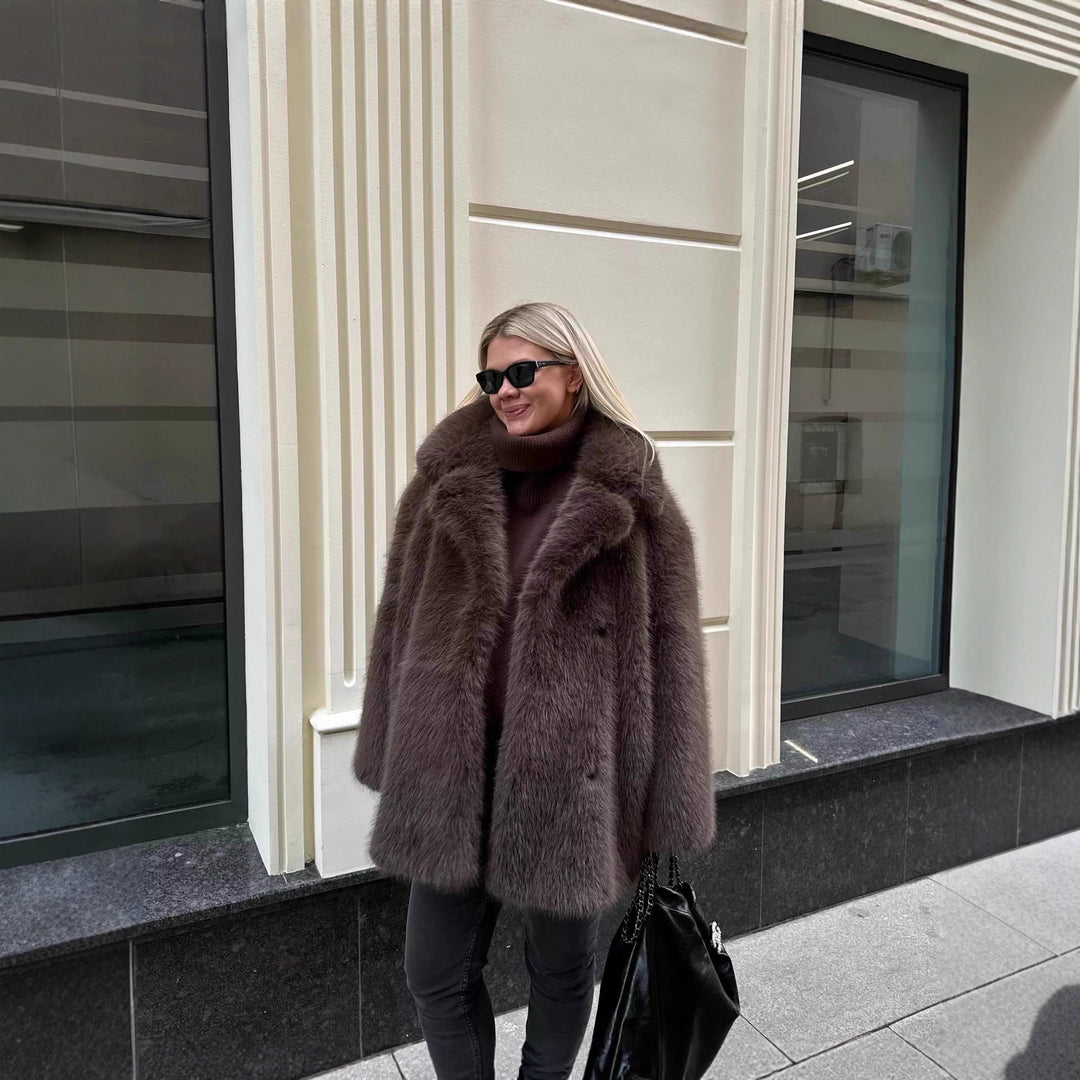Ladies Short Luxurious Faux Fur Coat with Voluminous Shawl Collar and Boxy Silhouette Mune Fashion