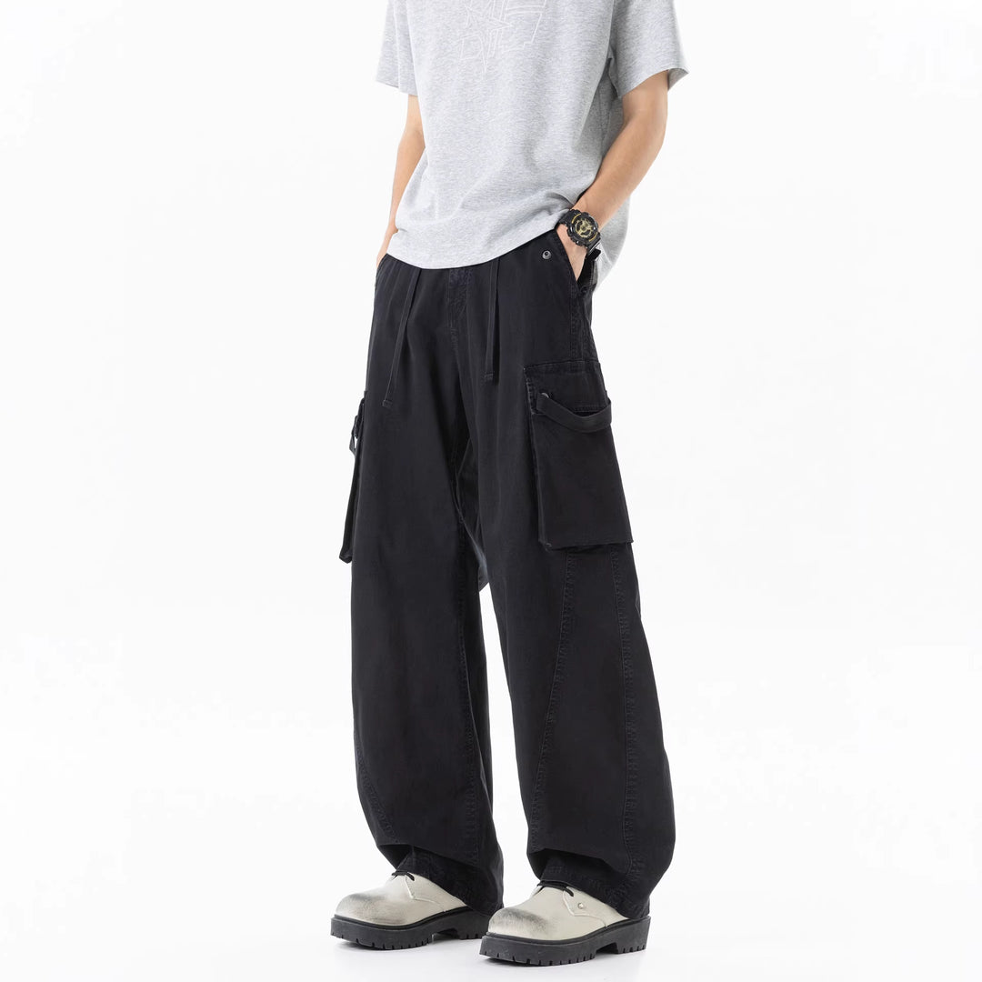Men's Loose Cargo Pleated Pants with Drawstring and Large Flap Pockets Drune