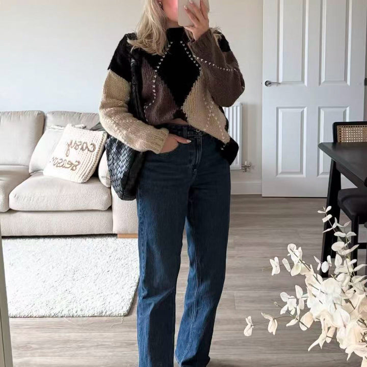 Women Chunky Knit Argyle Sweater with Round Neckline and Oversized Silhouette Mune Fashion