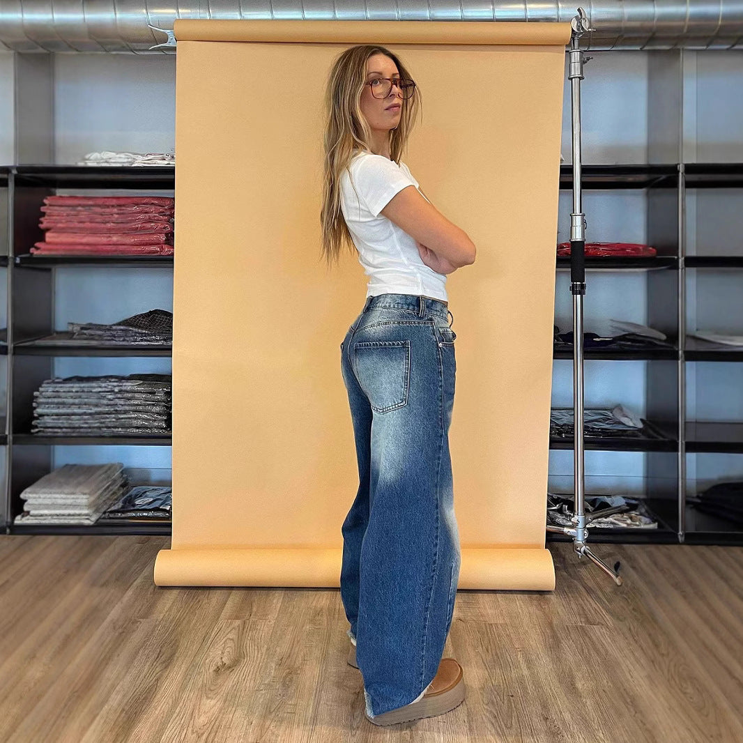 Women's wide baggy jeans with a low crotch seam, prominent knee patches, and reinforced five-pocket cut Mune Fashion