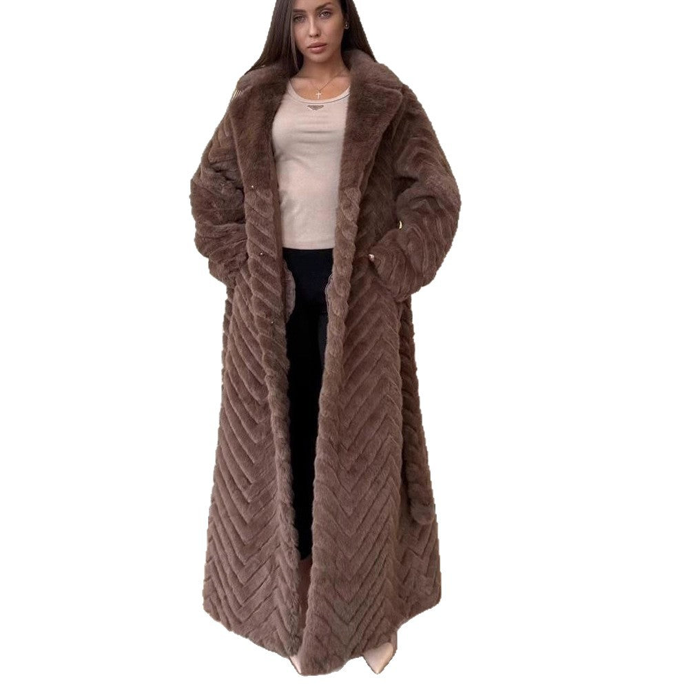 Women's Maxi Faux Fur Coat with Hood and Chevron Quilting Mune Fashion