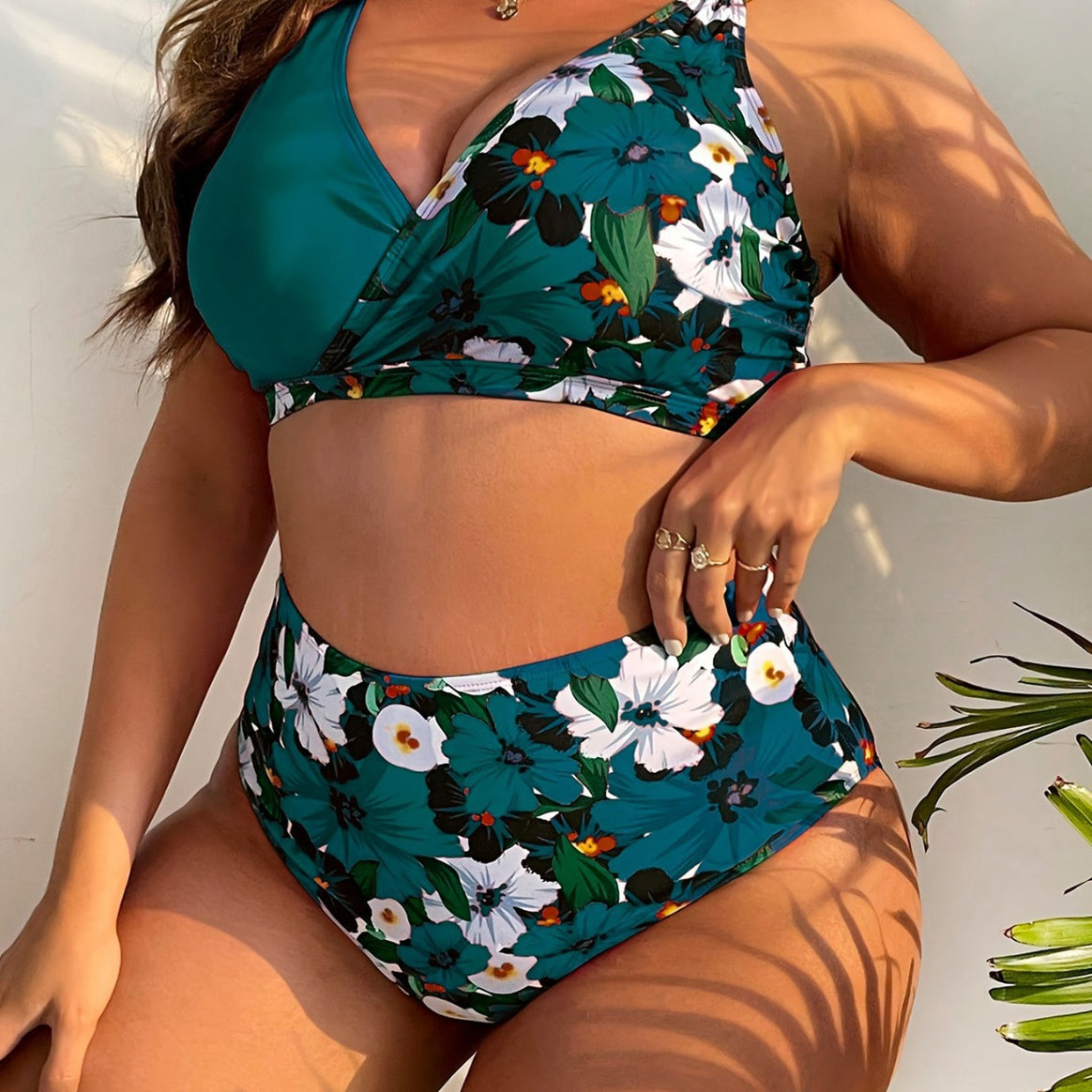 Women's nano bikini set plus sizes with molded bra, V-neck and high-cut waist briefs Mune Fashion