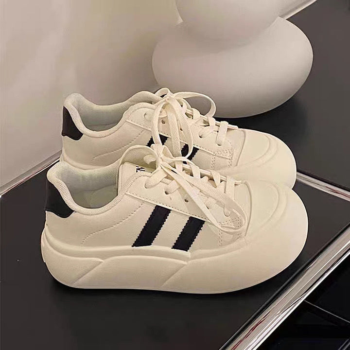 Women’s Sporty Sneakers with Padded Lining and Non-Slip Sole Mune Fashion