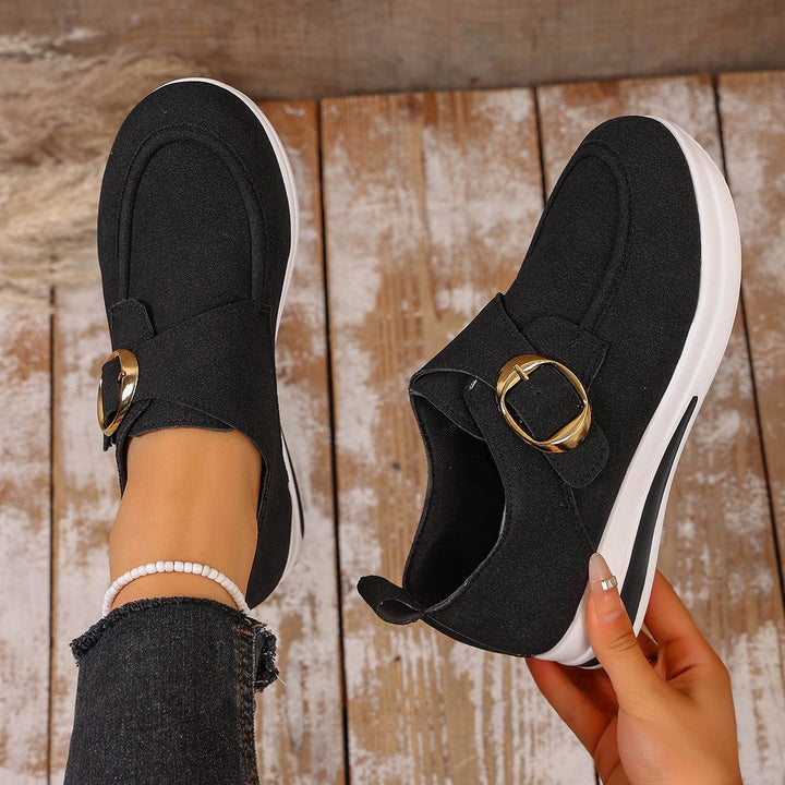 Women's sneakers with trendy buckle closure and comfortable sole Mune Fashion