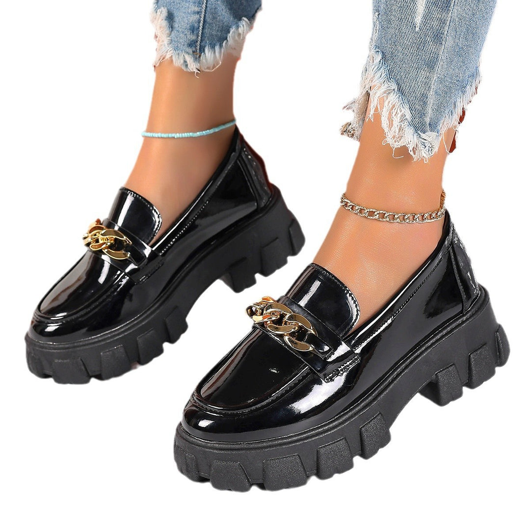 Women's trendy patent loafers with chunky profile sole and gold chain application Mune Fashion