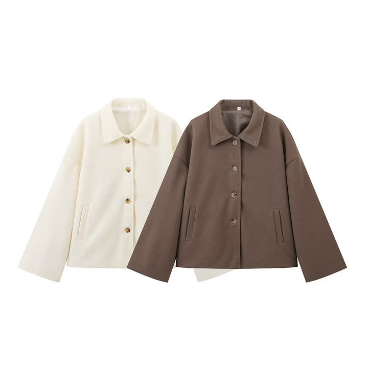 Ladies short jacket in boxy cut made of wool blend with shirt collar and concealed button placket Mune Fashion