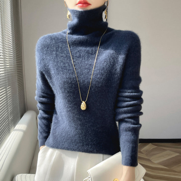 Women's short-cut turtleneck sweater made of soft cashmere blend with slim silhouette Mune Fashion