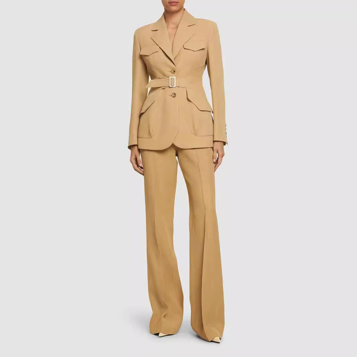 Women's Two-Piece Suit in Tailoring with Fitted Blazer and Wide Leg Mune Fashion