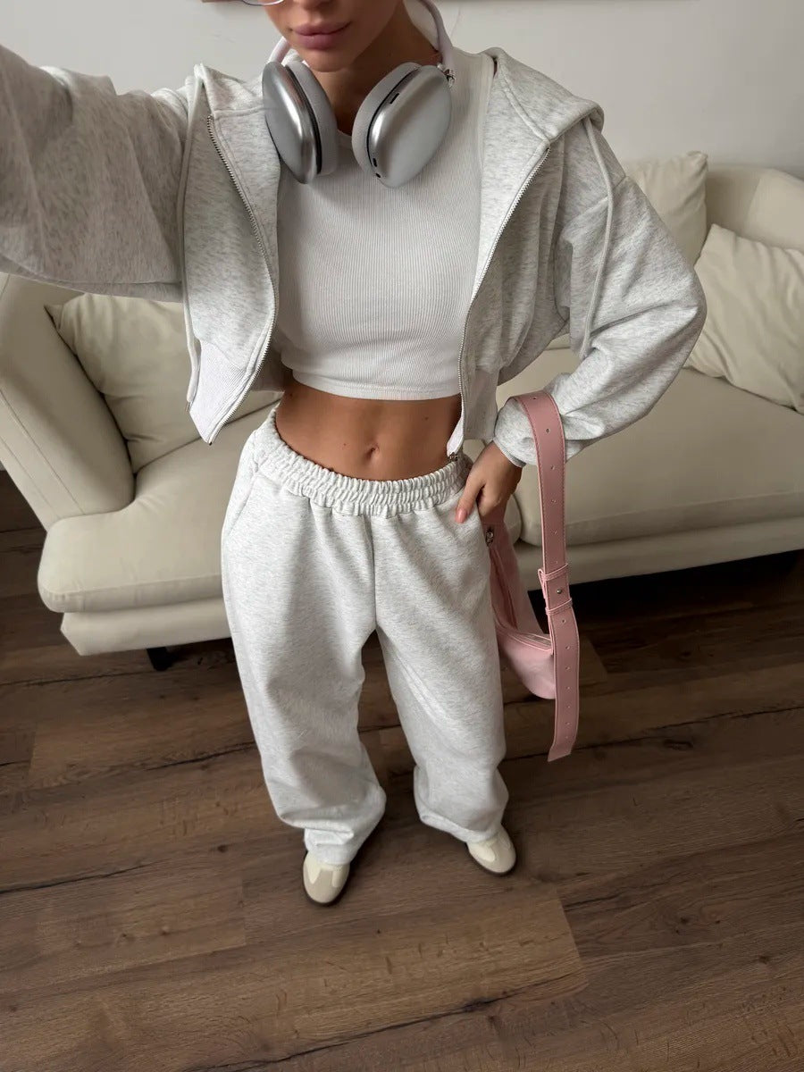 Women cropped zip-up hoodie with hood and high-cut relaxed jogging pants with elastic waistband Mune Fashion