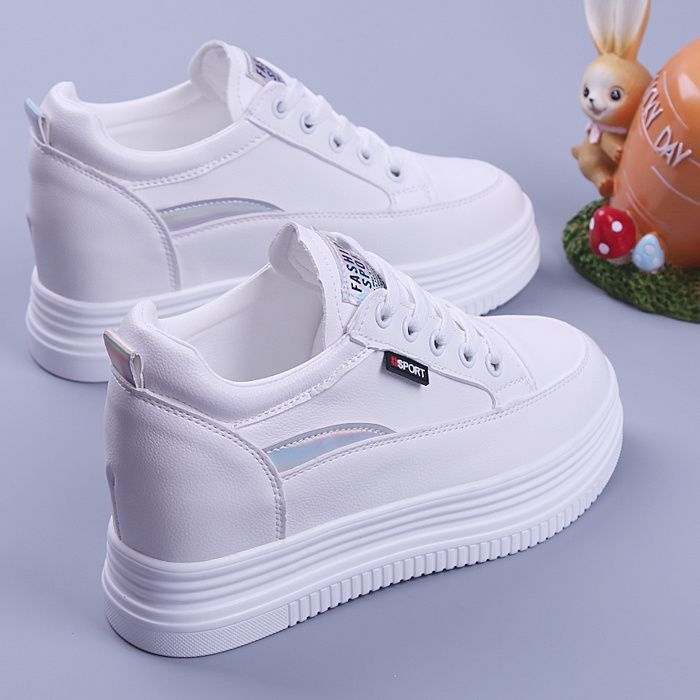 Women's Platform Sneakers with Comfortable Cushioning and Sporty Design Mune Fashion