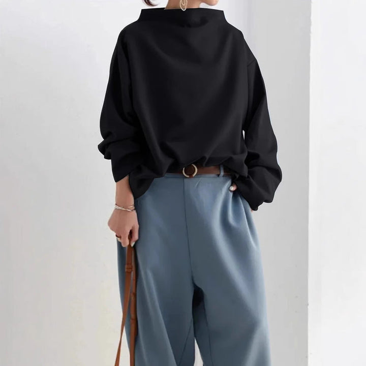 Women's Oversized Sweater with Special Collar and Casual Cut Mune