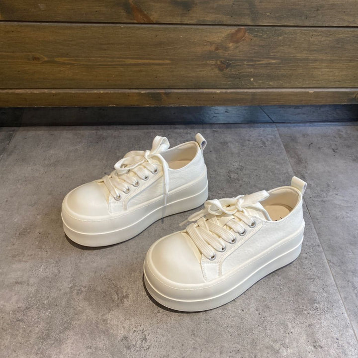 Women’s platform sneaker with robust rubber sole and comfortable cushioning Mune Fashion