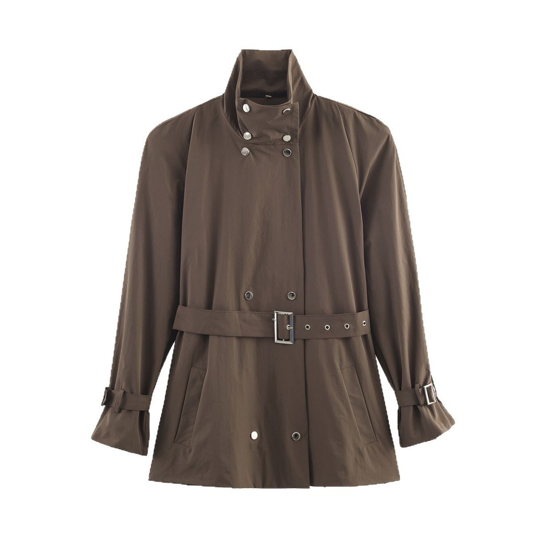 Women's short trench coat with high standing collar, double snap button placket and waist belt Mune Fashion