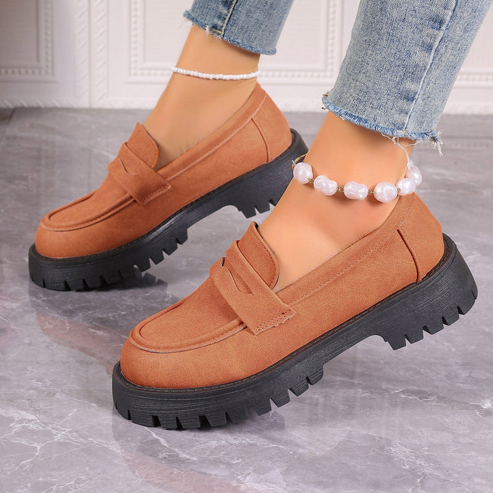Women's platform loafer with profiled sole and suede look Mune Fashion