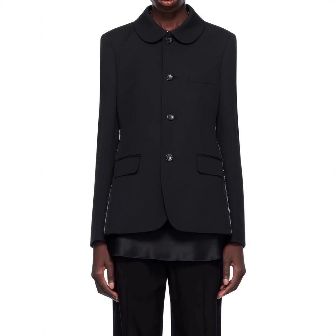 Women's blazer jacket with round Peter Pan collar, side metal zippers and flap pockets Mune Fashion