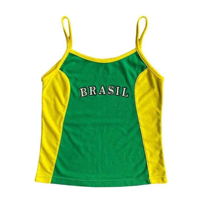 Women's fitted short-cut fan crop shirt with contrast collar and embroidered flag patch Mune Fashion