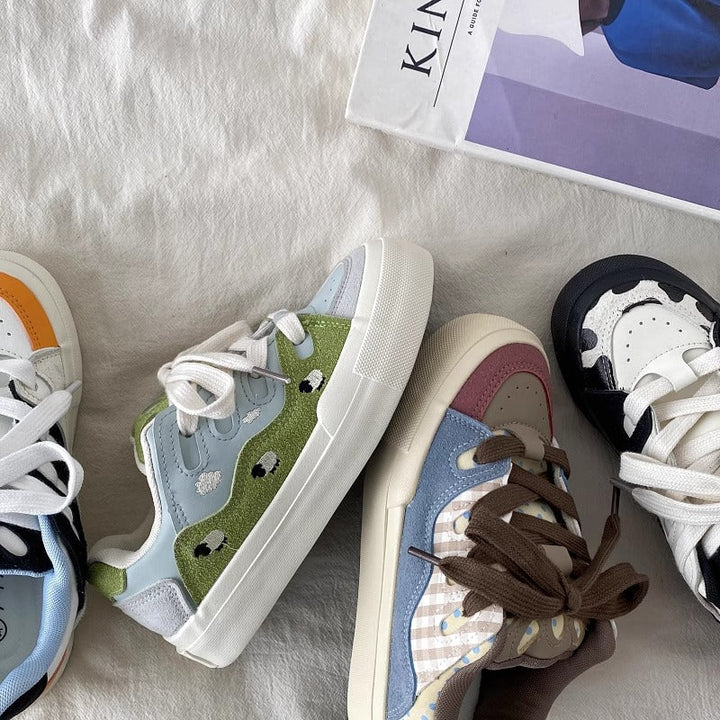 Women's sneakers in modern design with soft upper material from Mune Fashion