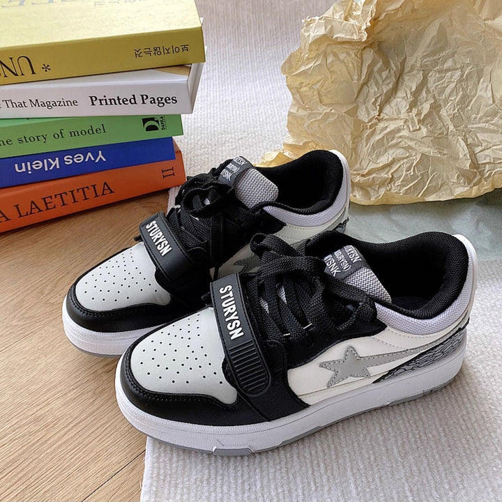 Women's sneakers with double Velcro fastening and breathable upper material structure Mune Fashion