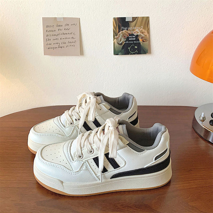 Women's sporty sneakers with cushioning comfort and casual design Mune Fashion