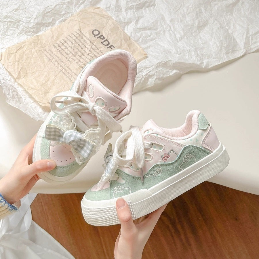 Women's sneakers with playfully romantic details and comfortable soles Mune Fashion