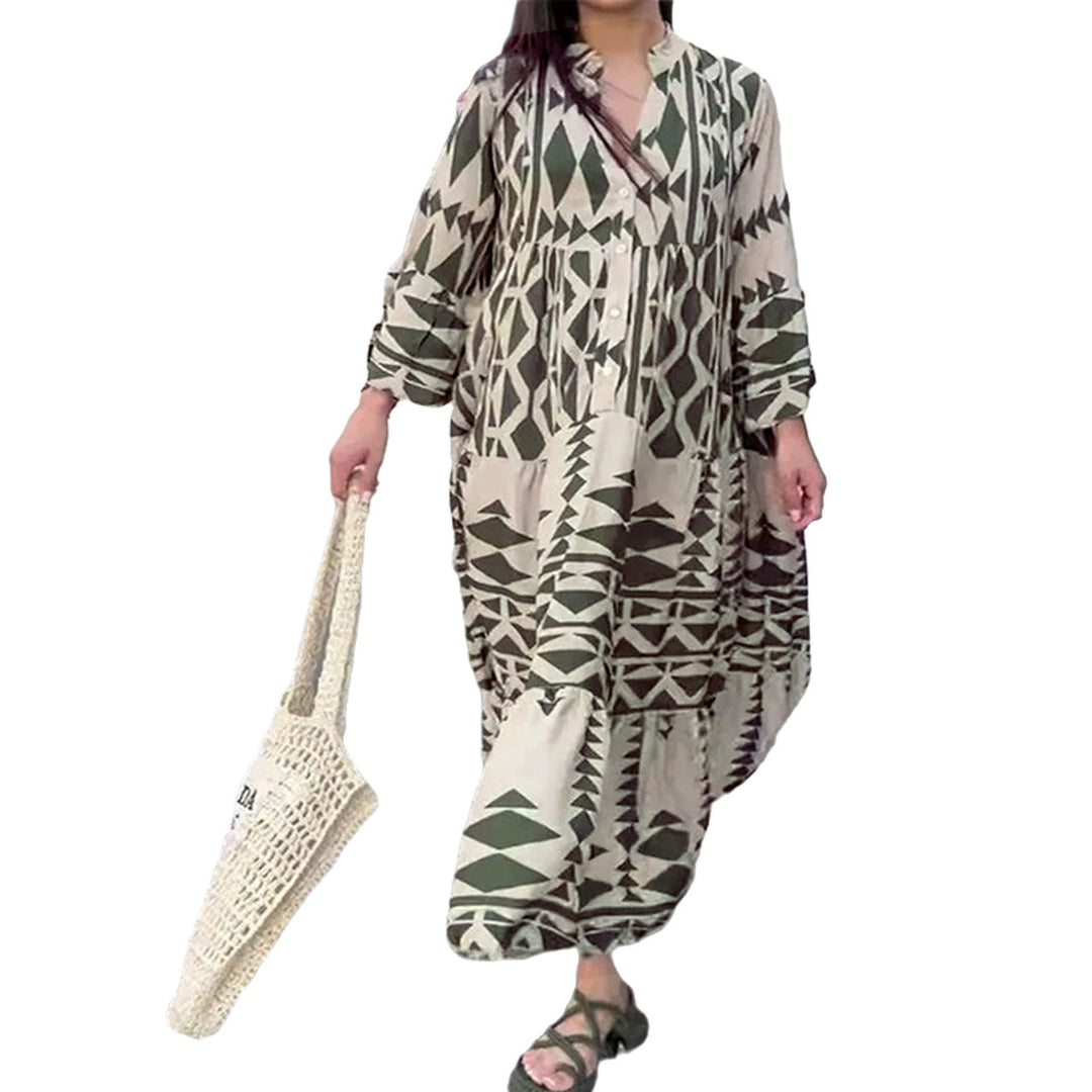 Women's Loose Maxi Dress in Boho Style with Graphic Print, V-Neck and Button Placket Mune Fashion