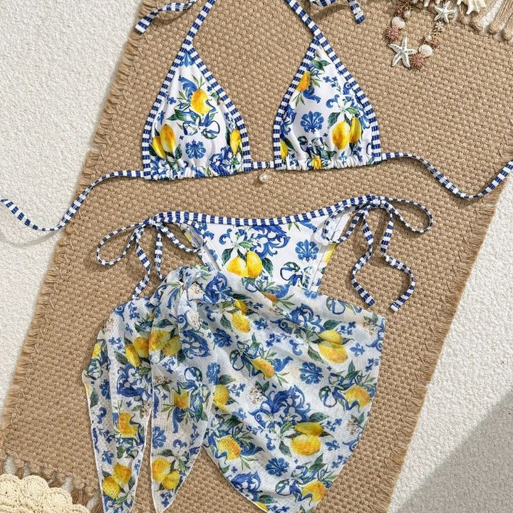 Women's triangle bikini with floral pattern and playful pareo Mune Fashion