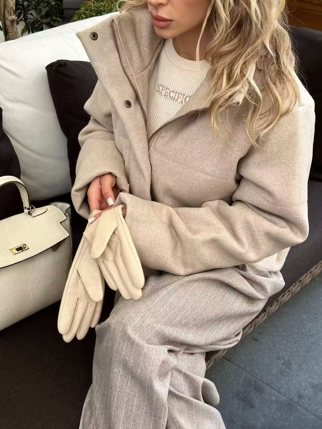 Women Short Quilted Wool Blend Transitional Jacket with High Stand Collar and Concealed Snap Button Placket Mune Fashion