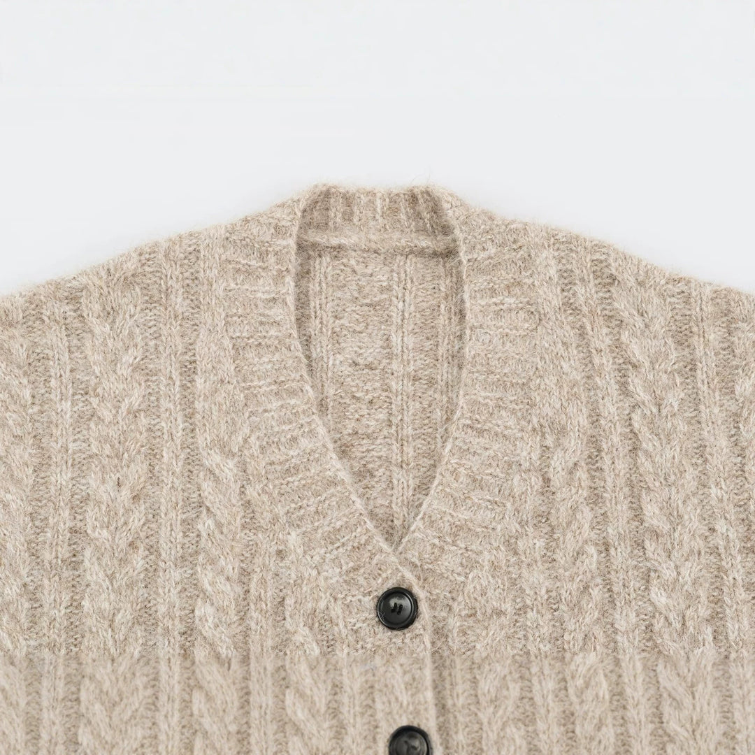 Women Large Knitted Oversize Cardigan with Cable Knit V-Neck and Patch Pockets Mune Fashion