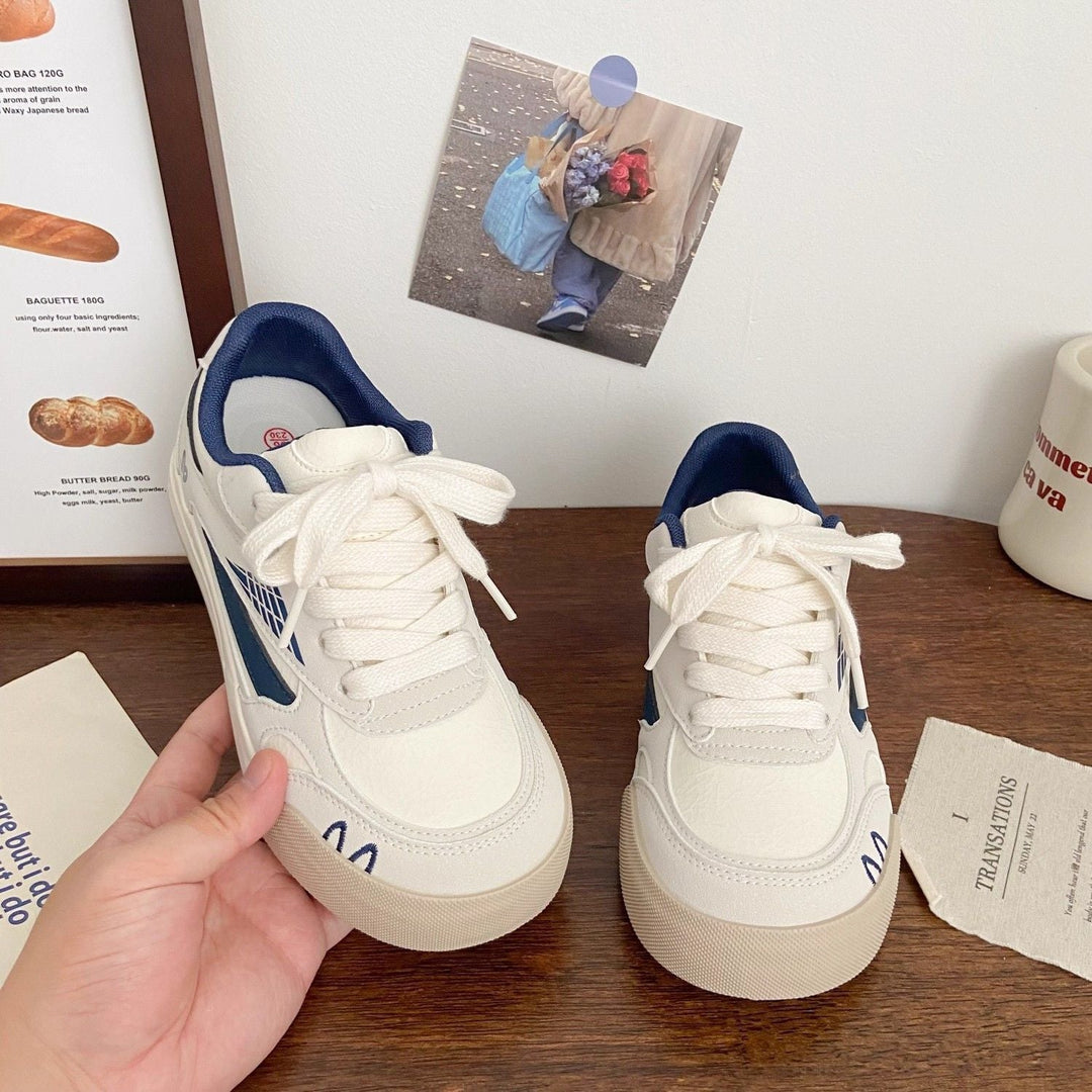 Women’s Modern Casual Sneaker with Padded Sole and Breathable Upper Material Mune Fashion