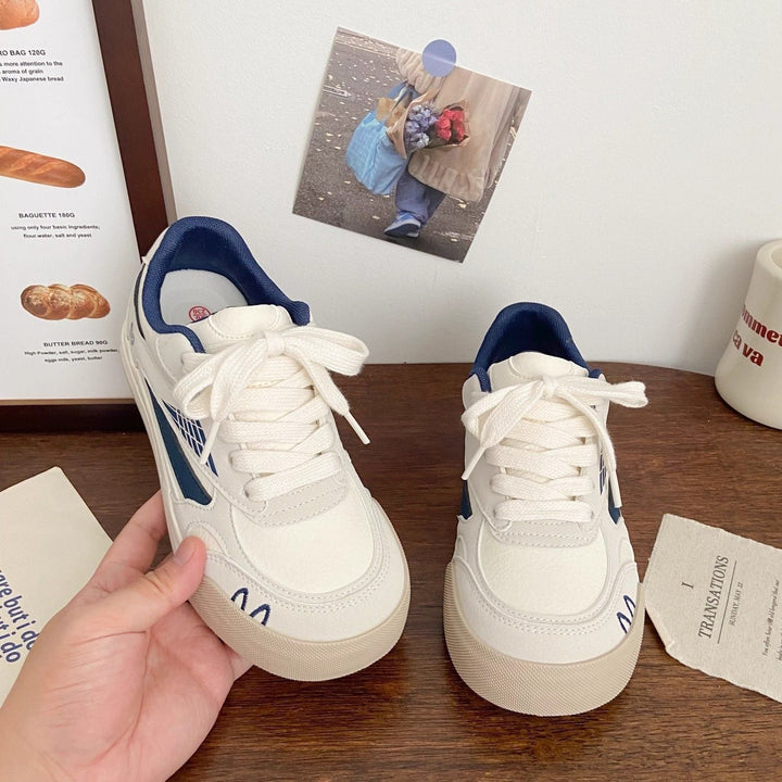 Women’s Modern Casual Sneaker with Padded Sole and Breathable Upper Material Mune Fashion