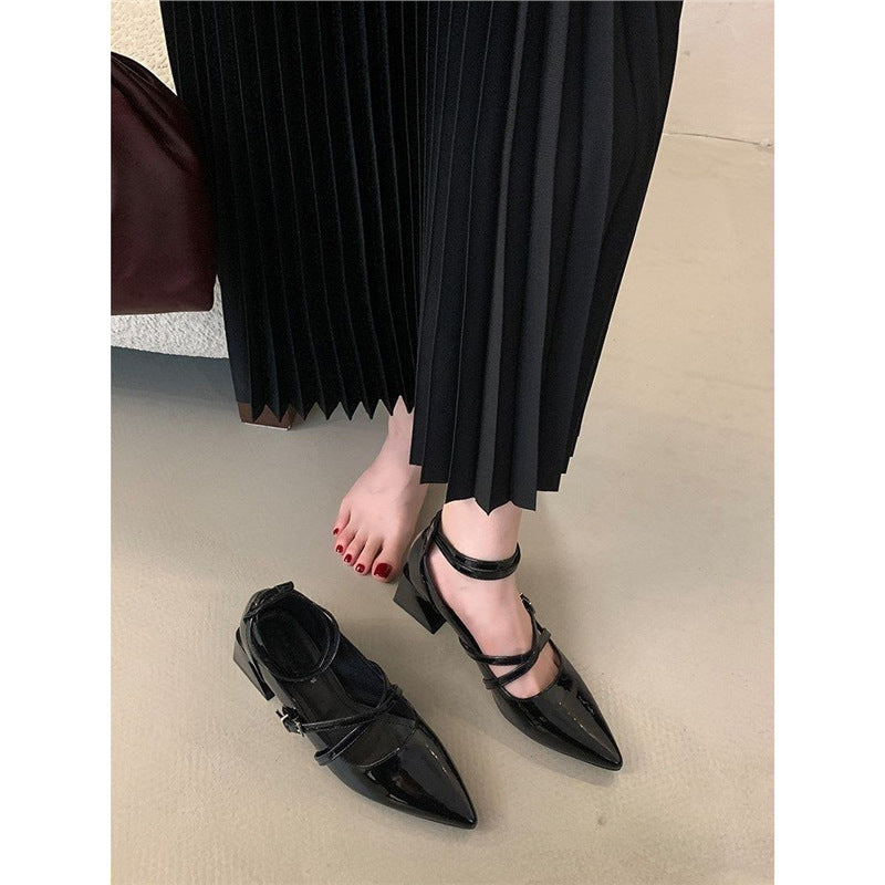 Women's pointed-toe strap mules in Mary Jane style with adjustable ankle strap and sculpted block heel Mune Fashion
