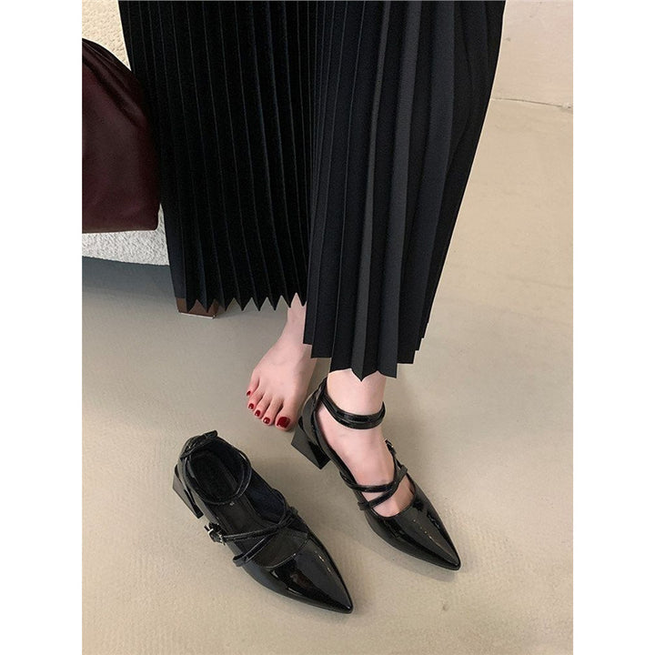 Women's pointed-toe strap mules in Mary Jane style with adjustable ankle strap and sculpted block heel Mune Fashion