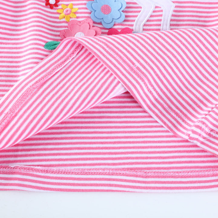 Girls T-shirt with enchanting unicorn motif and ruffle detail Mune Fashion