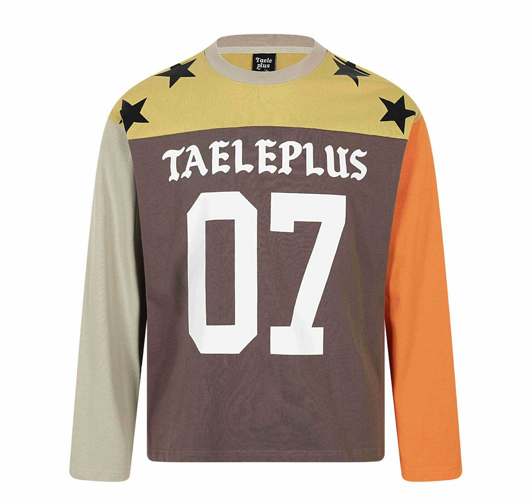 Unisex long sleeve shirt in vintage sports style with number print and star appliqués Mune Fashion