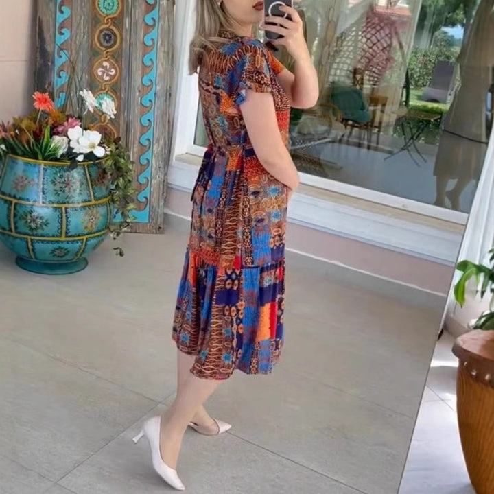 Women’s layered midi dress with V-neck, short sleeves, and patchwork look Mune Fashion