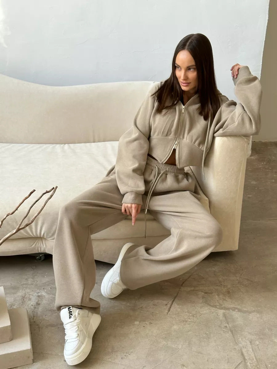 Women's Short Zip Hoodie with Drawstring Waist and Wide Palazzo Jogging Pants Mune Fashion