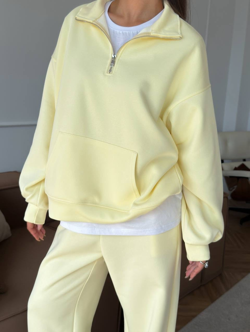 Women nan wide half-zip lounge set with hoodie, kangaroo pocket and flowing wide-leg pants Mune Fashion